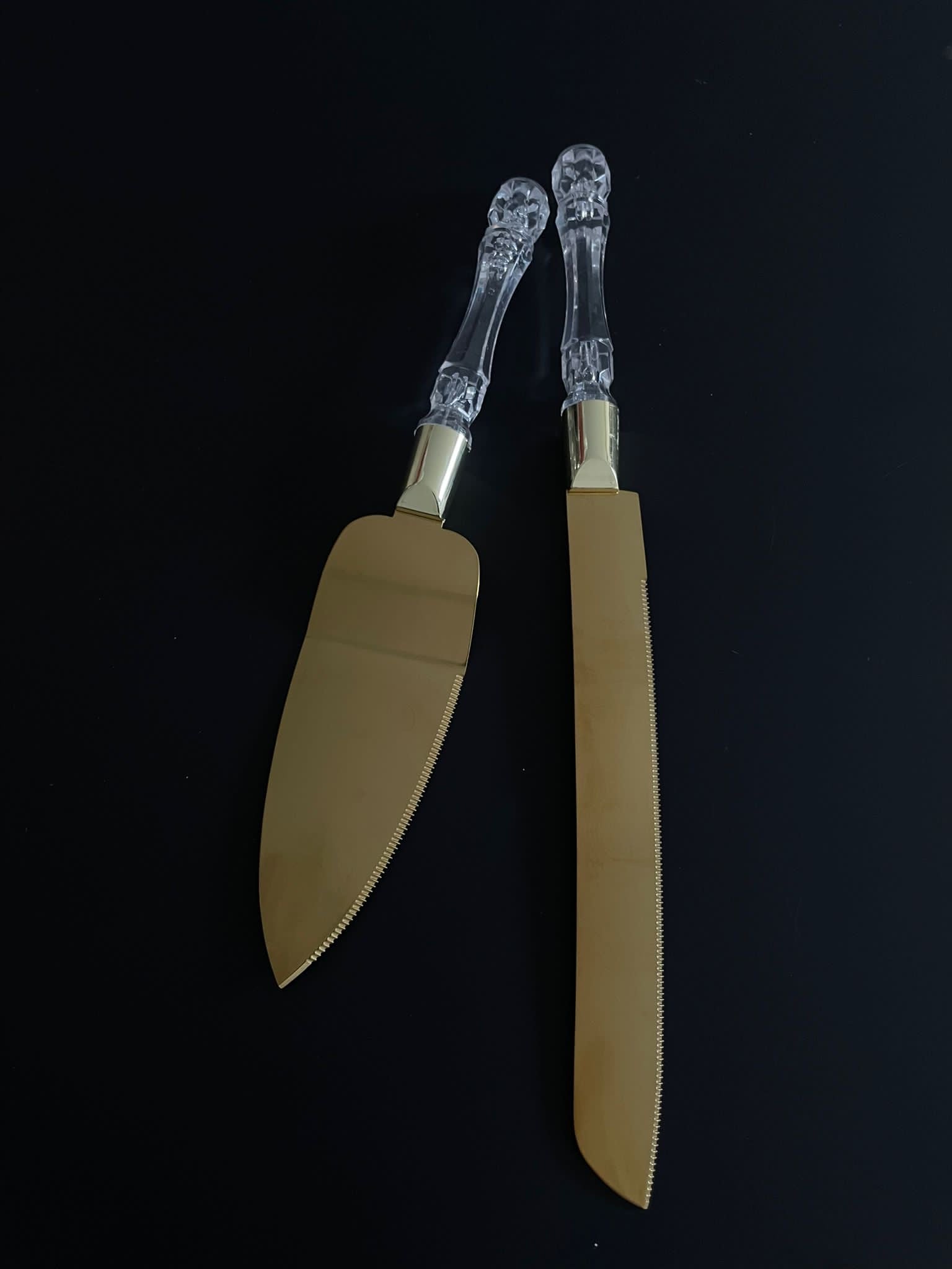Shovel &amp; knife