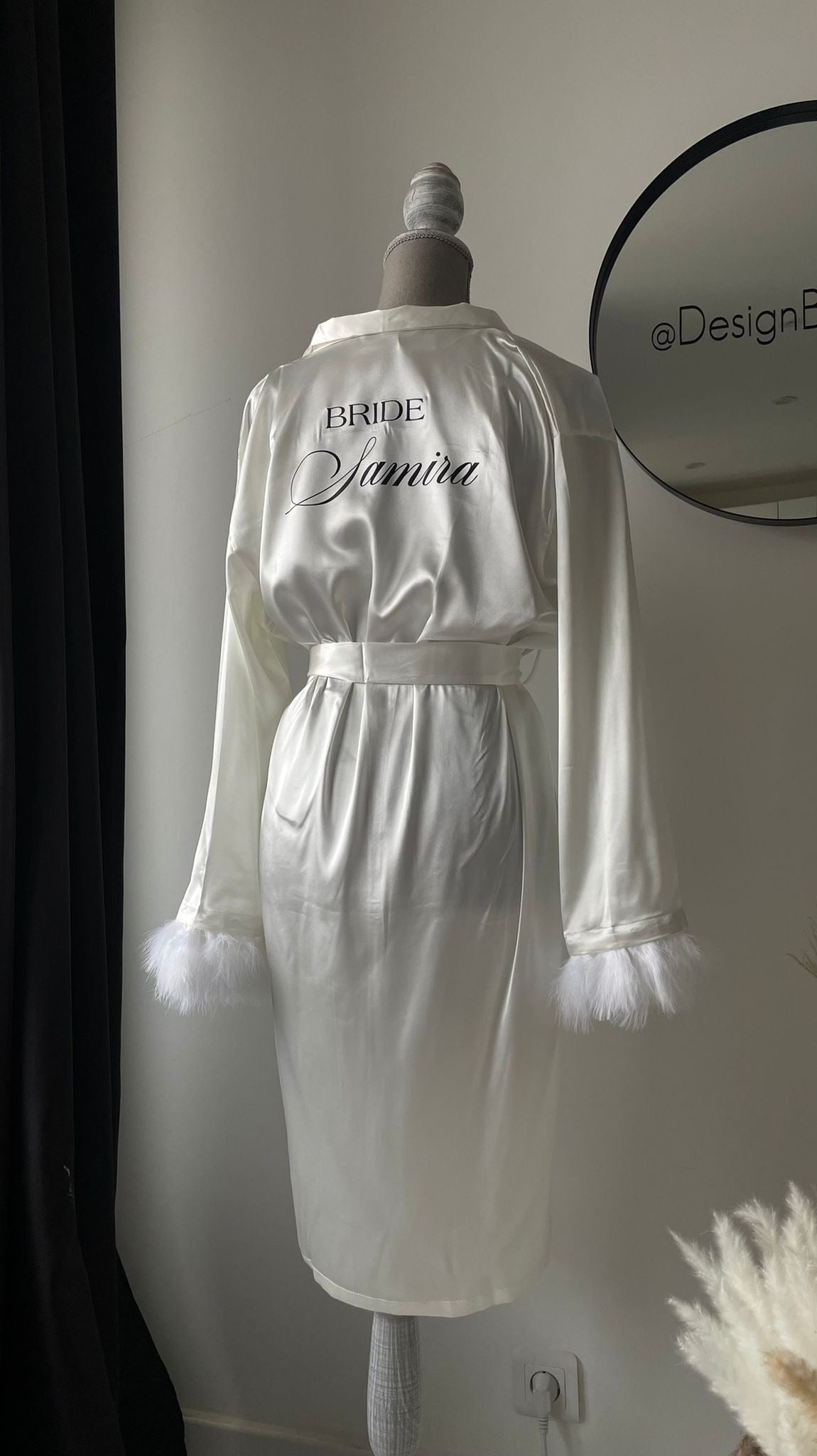 Feather bathrobe