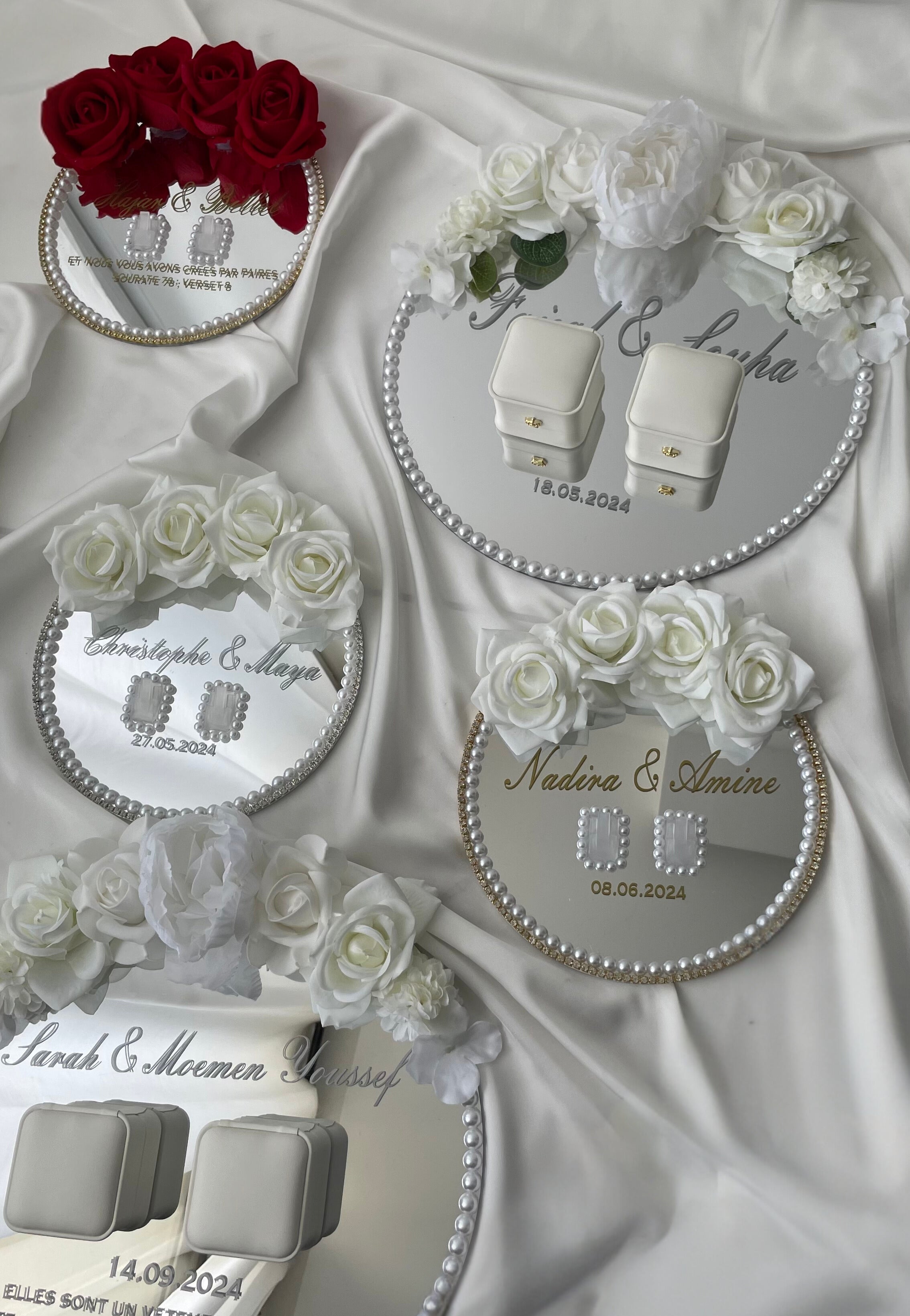 Mirror wedding ring holder with flowers